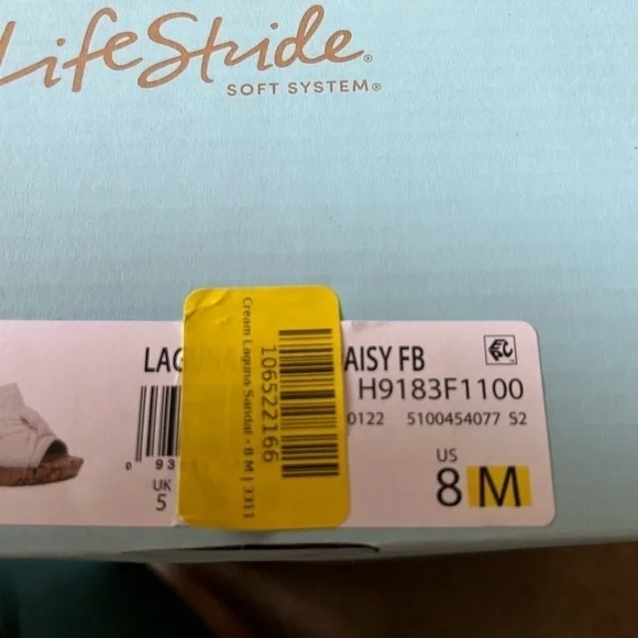 LifeStride Laguna Espadrille in cream - Picture 11 of 12